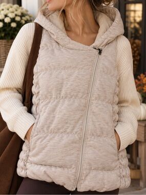 Be by Blanc Noir Beige Hooded Down Puffer Vest Ruched Quilted Athleisure S